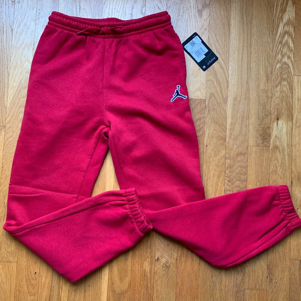 NWT Nike Jordan Red Sweatpants Kids 12-13 yrs / Kids Large